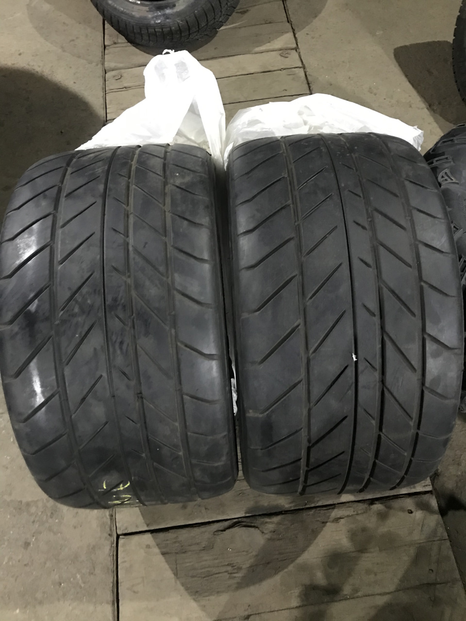 Тапочки 295/35/18 G-force T/A BFGoodrich USA 3