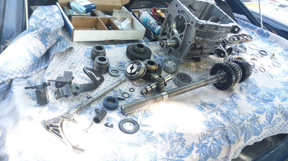 Ремонт коробки GM Borg Warner T-5 (Non-WC) та встановлення 9 Bolt мосту 2