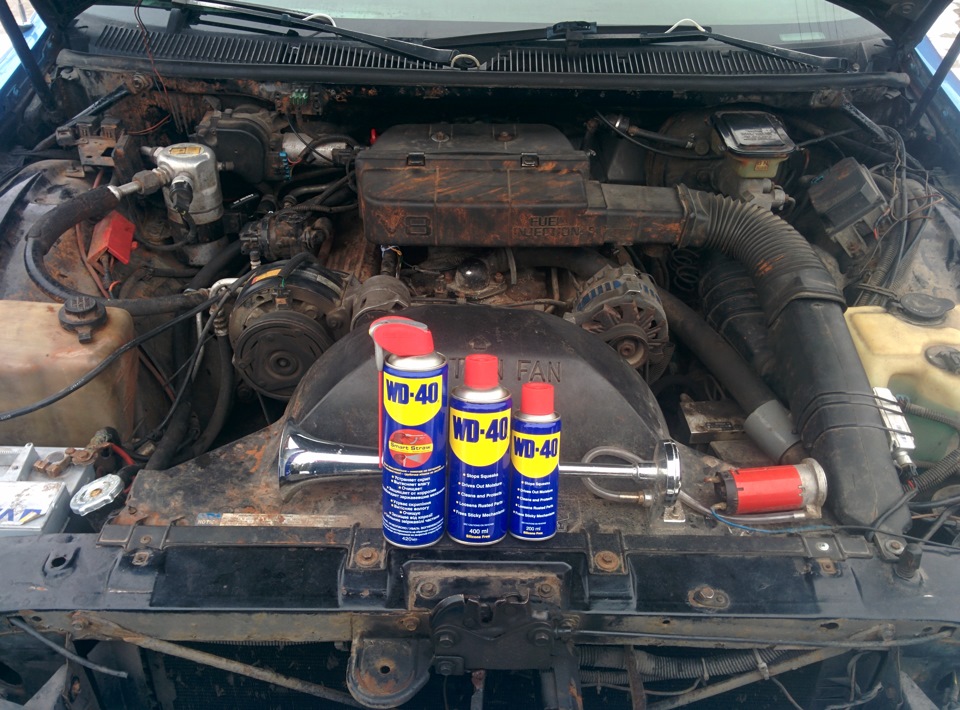 WD-40 як засіб для миття двигуна і хрому 1