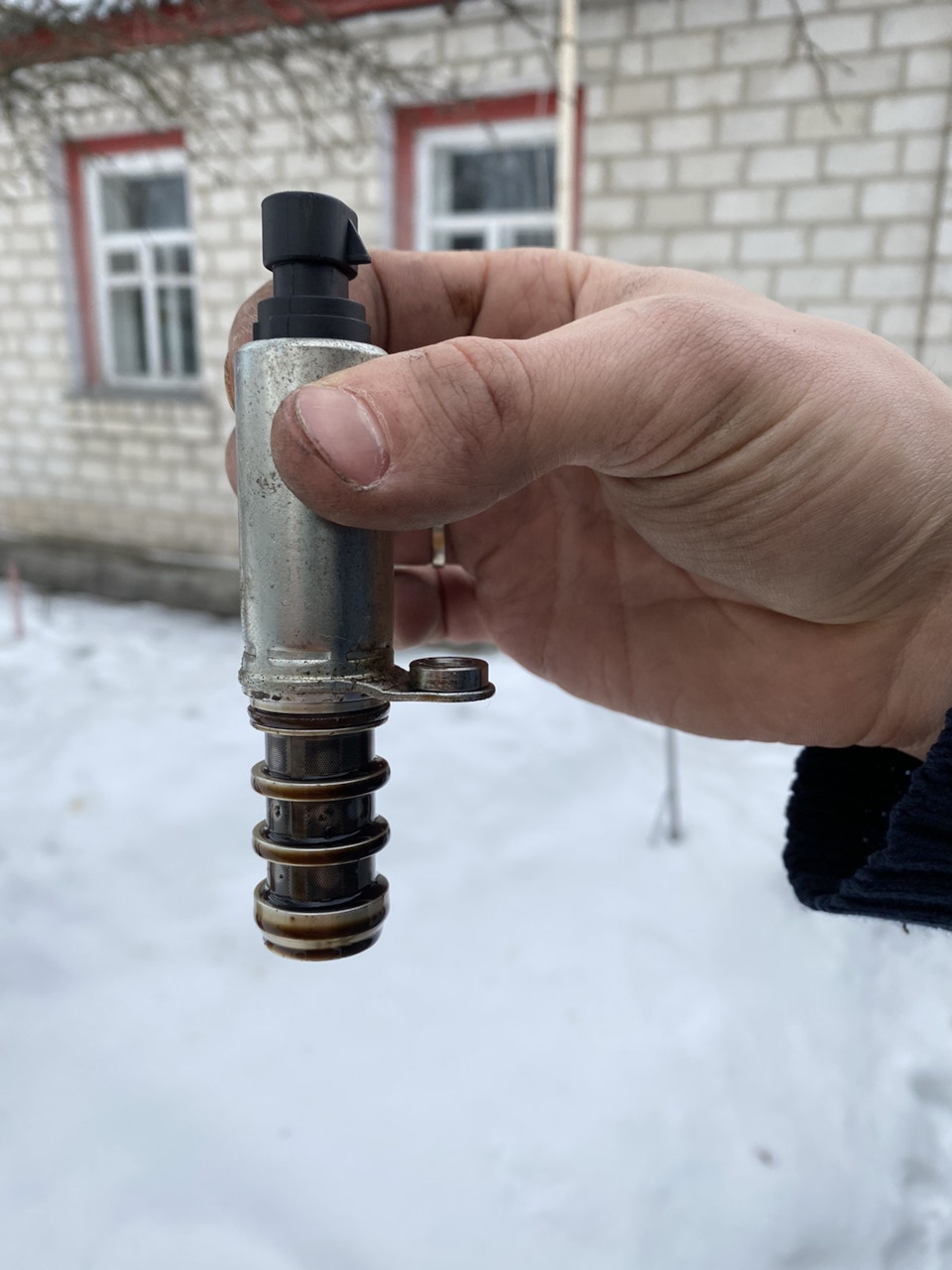 Клапан випускного розподільного валу! 2