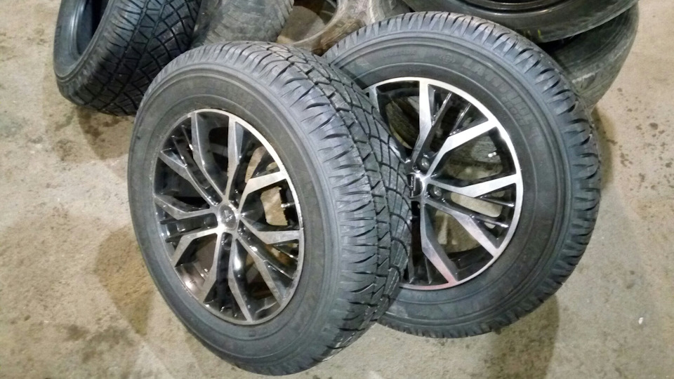 Підготовка до літнього сезону Michelin Latitude Cross 235/65 R17 3