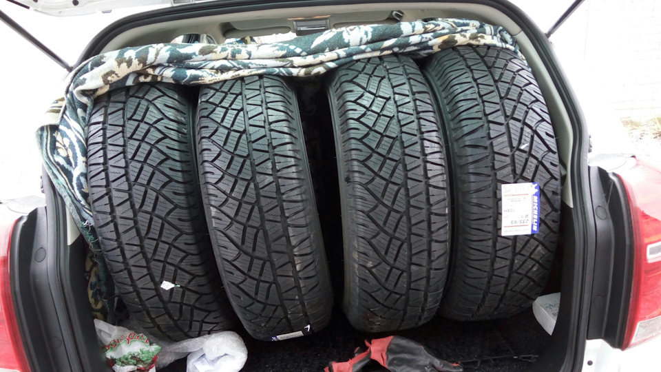 Підготовка до літнього сезону Michelin Latitude Cross 235/65 R17 2