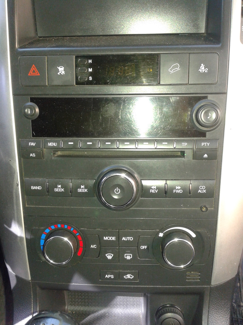 огляд салону CAPTIVA C100 1