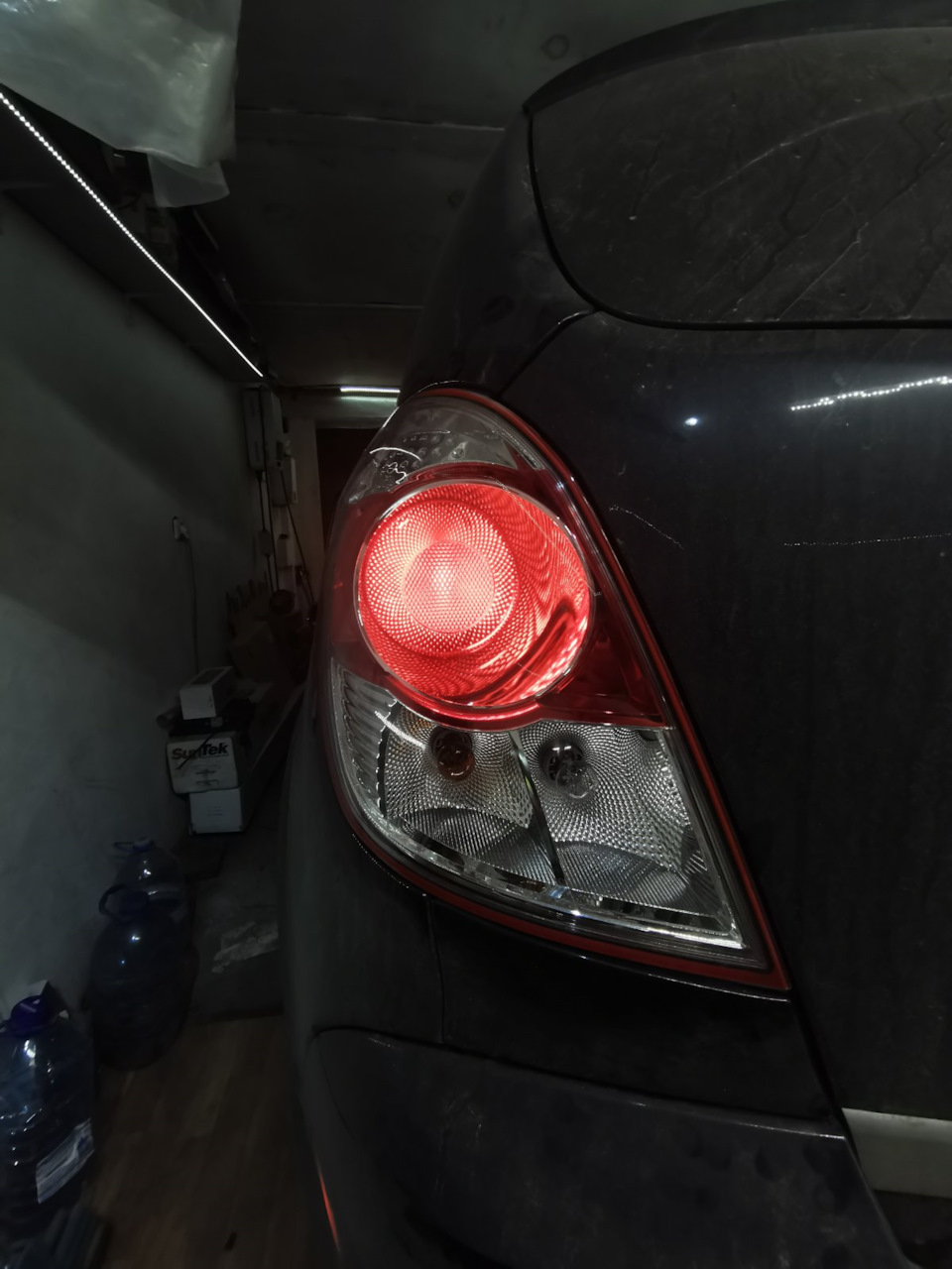 Задні ліхтарі від Saturn Vue Redline 3