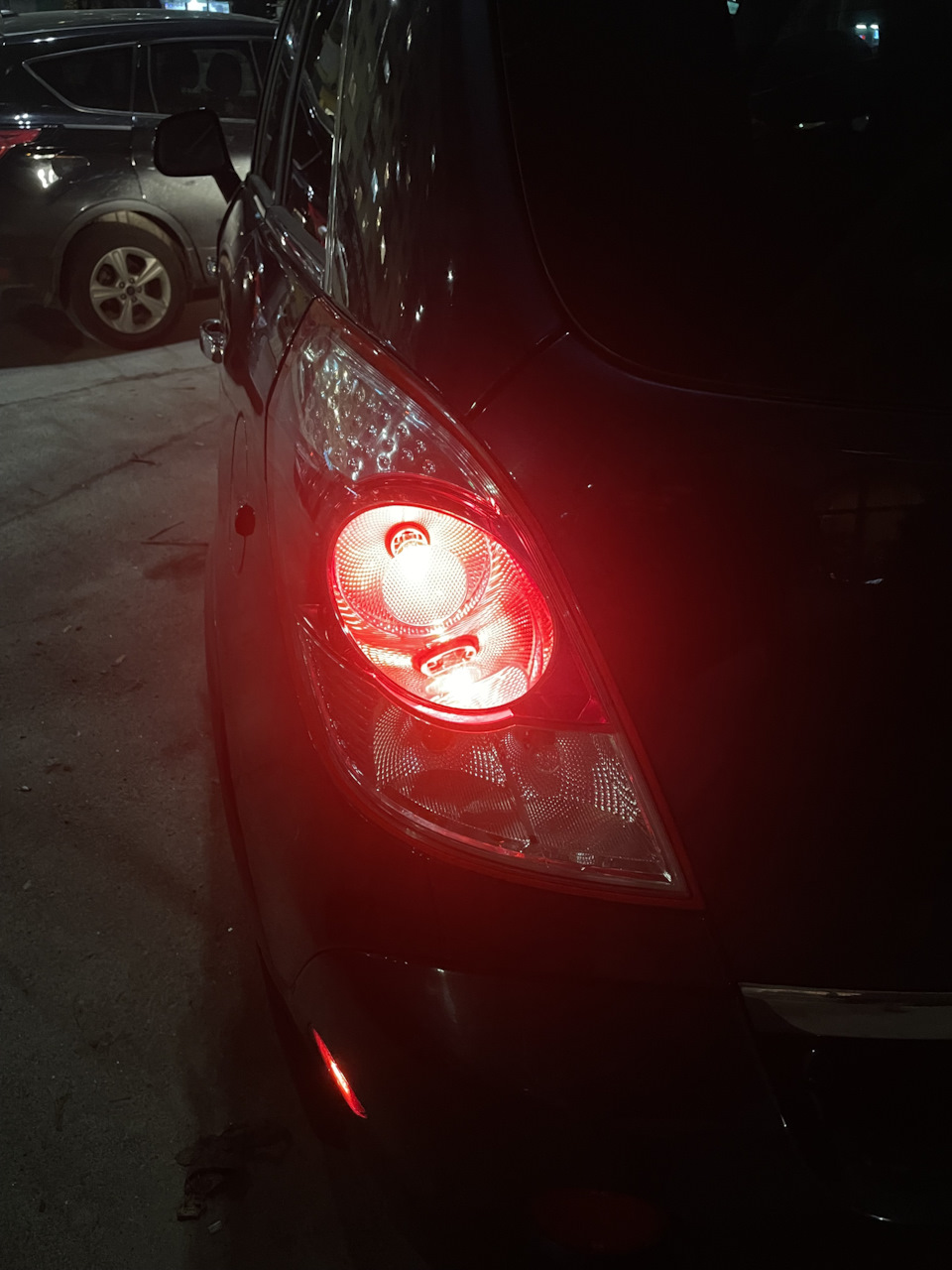Задні ліхтарі від Saturn Vue Redline 1