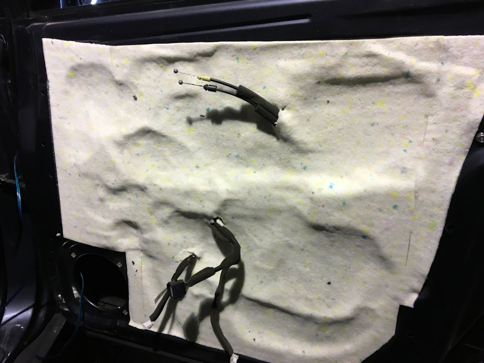 Шумоізоляція передніх дверей 3