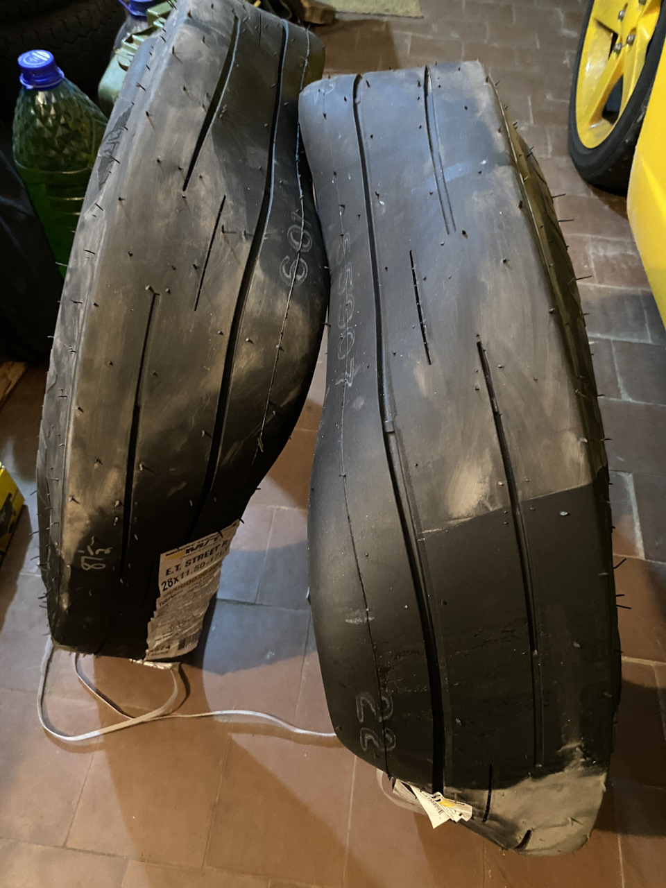 Mickey Thompson et street R або просто ведмедики bias ply😀 2