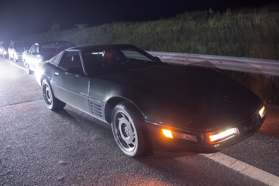 Нічні гонки на Дніпропетровці Corvette С4 vs Camaro 3