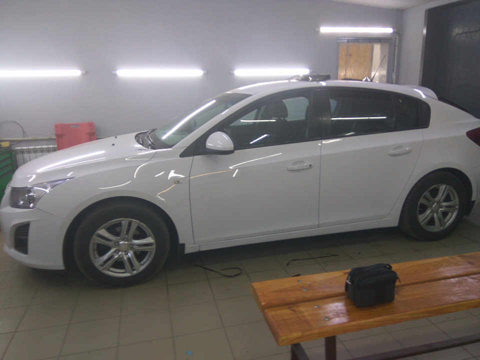 Затонував Cruze плівкою Lumar 1