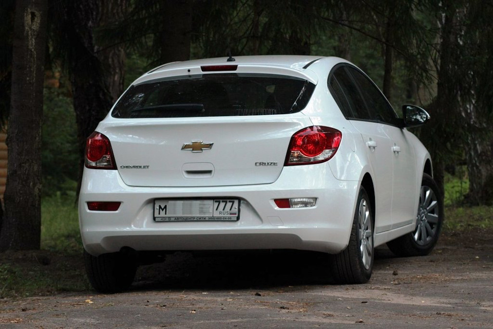 Ось він Chevrolet Cruze 1 перше покоління 5