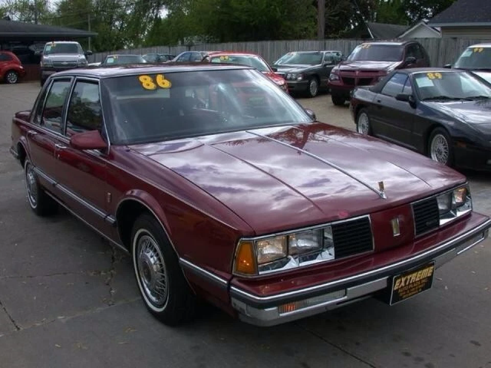 Запропонували Oldsmobile delta 88