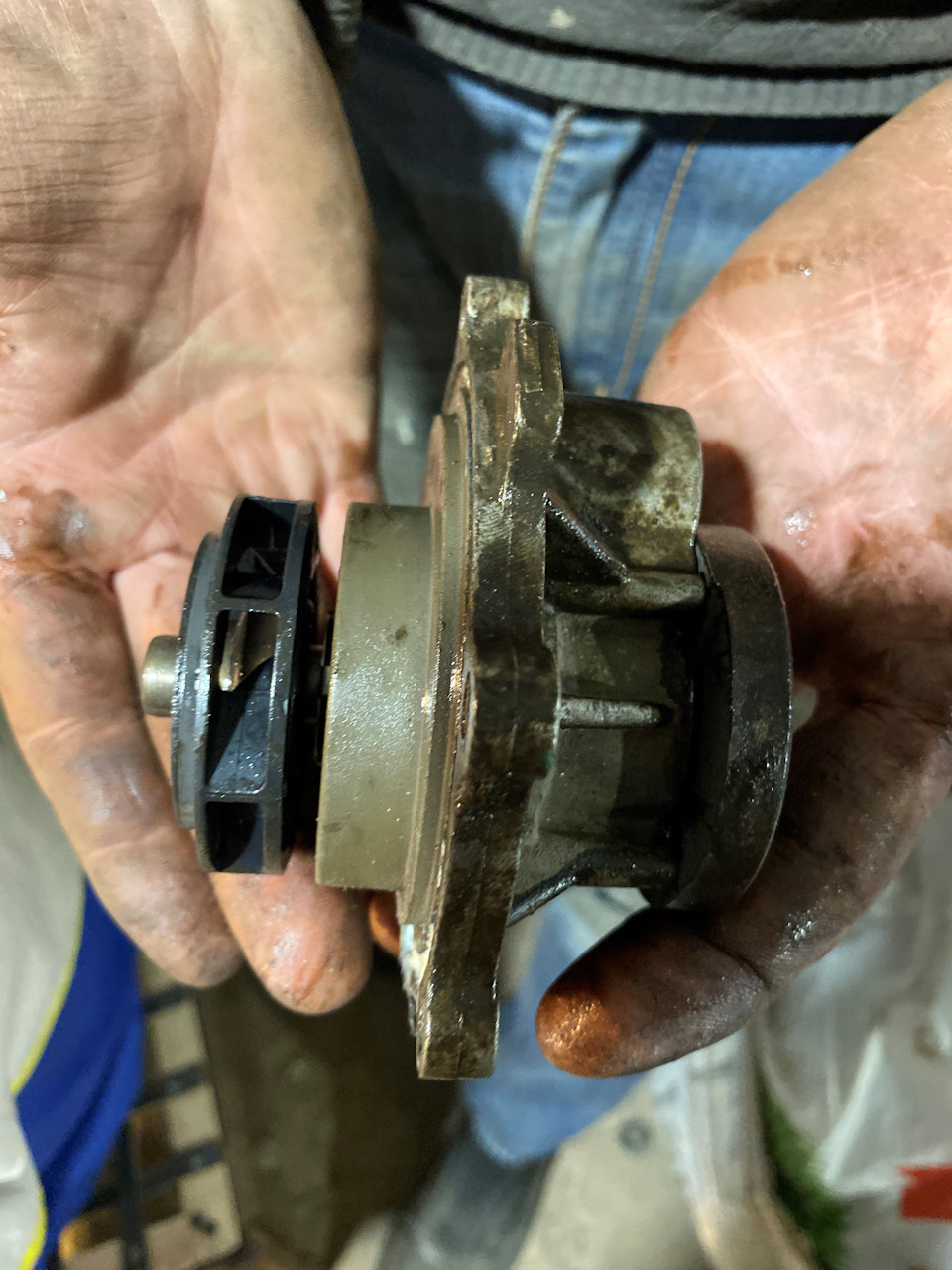 Заміна помпи SKF VKPC 85312 5