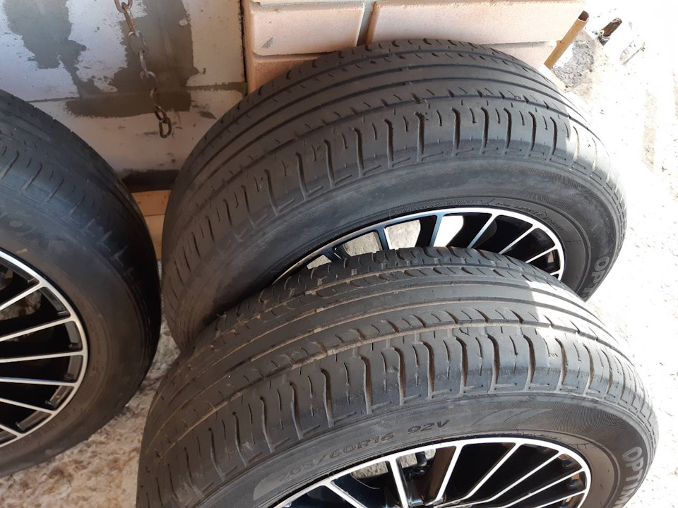Може, кому потрібні диски r16 1