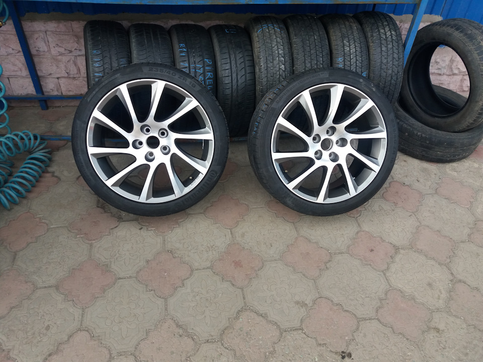Взув свої 18 тапки в літню гуму. 1
