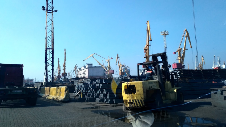 Заміна гальмівних колодок та проточка дисків (багато фотографій) 5
