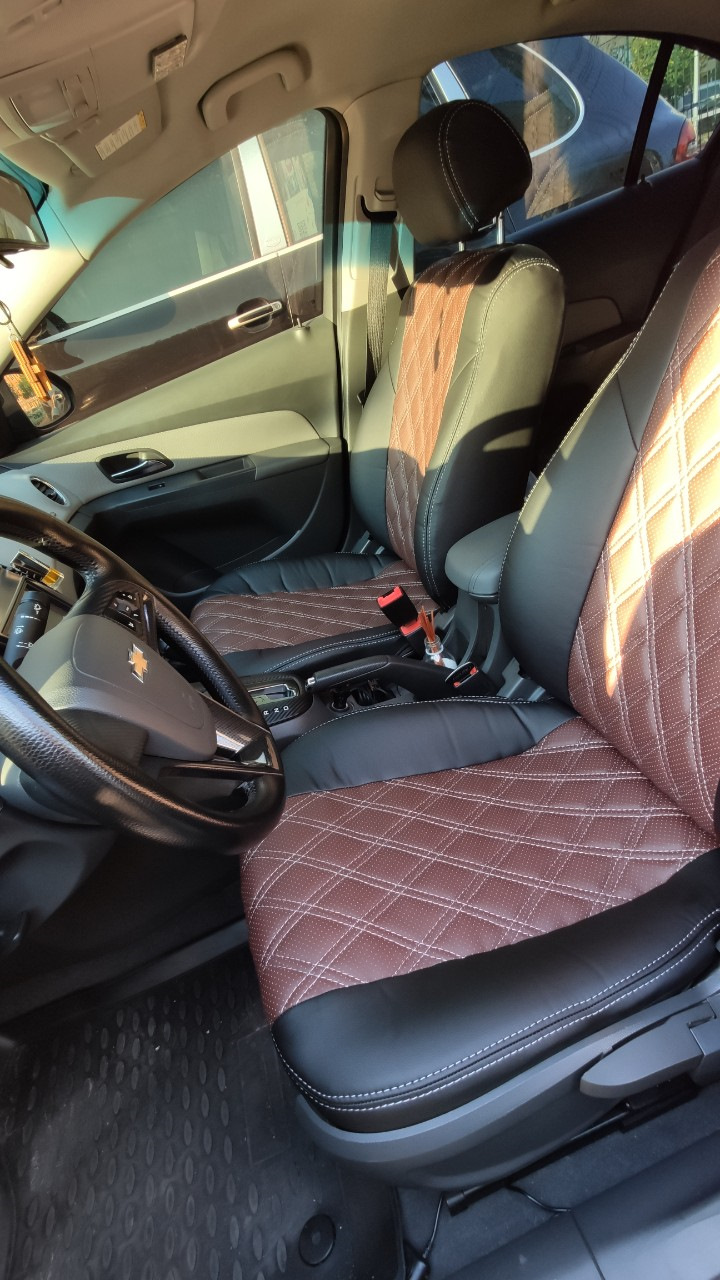 Авточохли AVTOMANIA R-Line 4