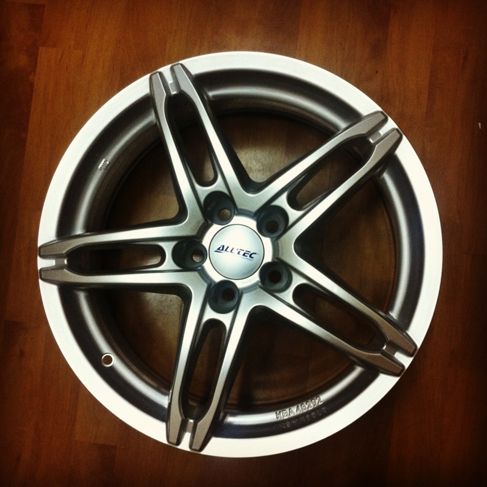 Alutec Poison R17 1