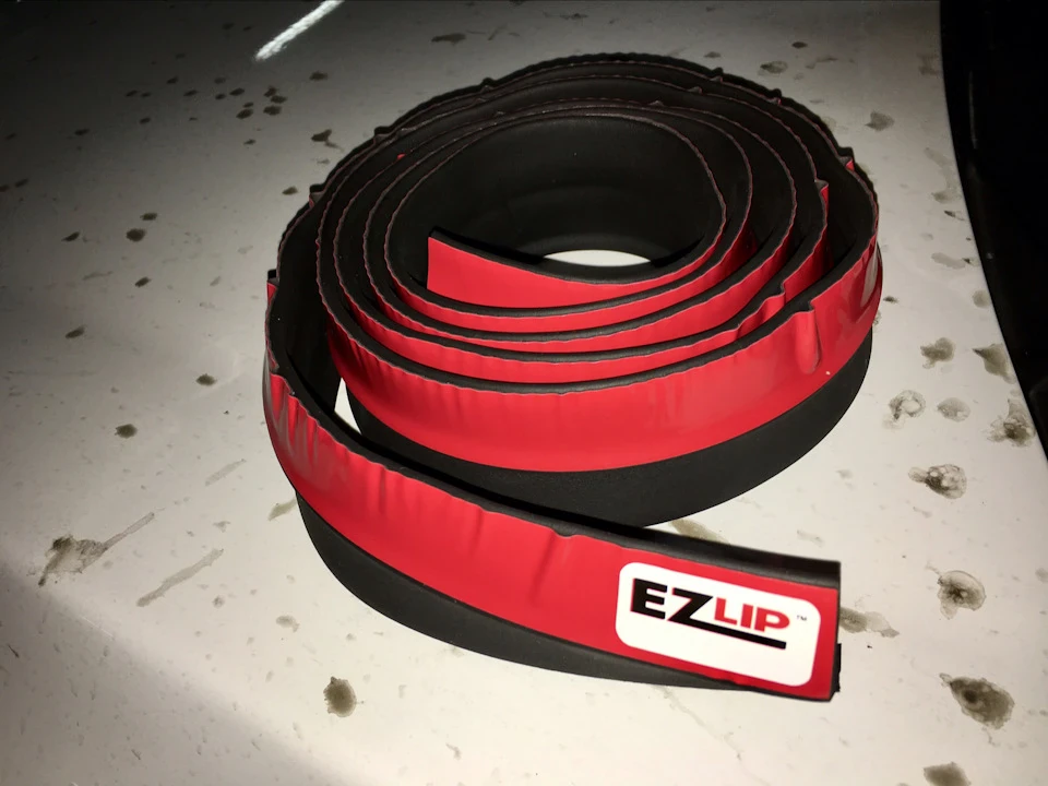 Губа EzLip USA!