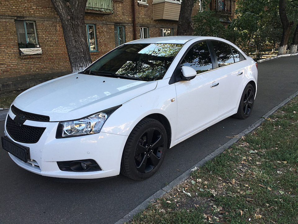 R17 Black 5