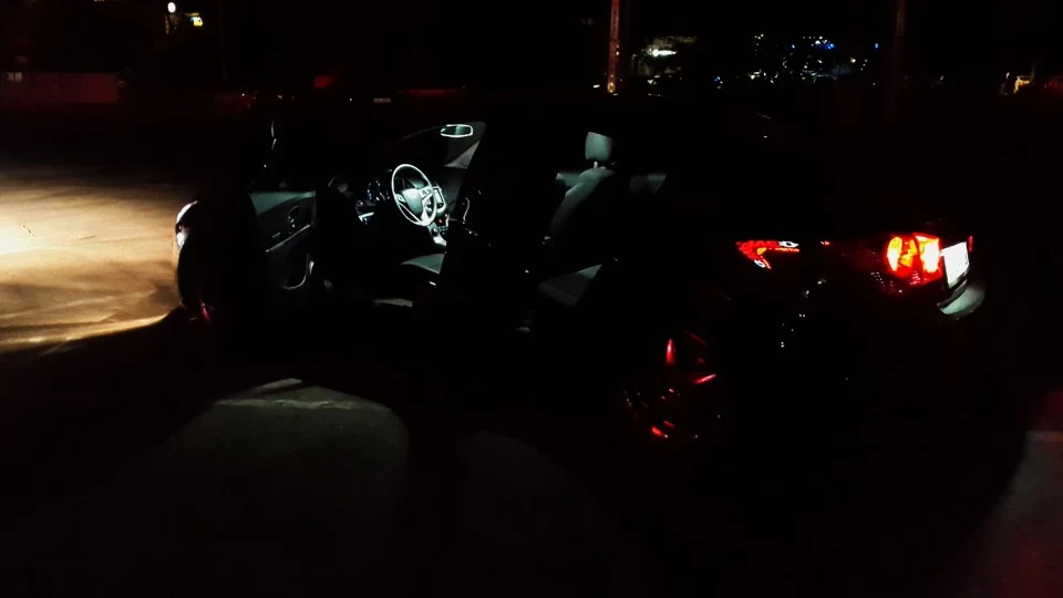 LED в салон і на підсвічування номера. Результат)