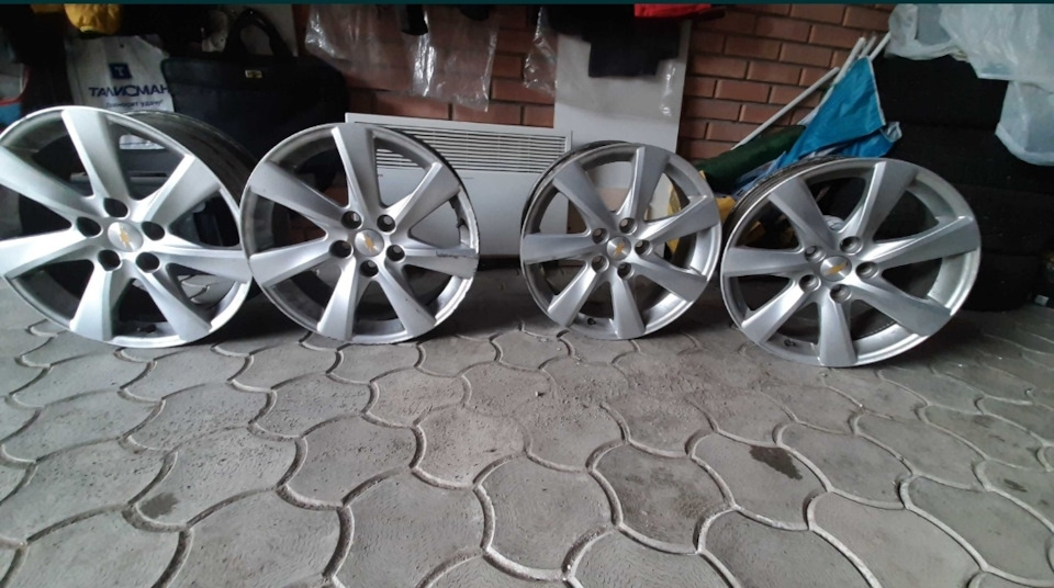 Нові тапки r17 1