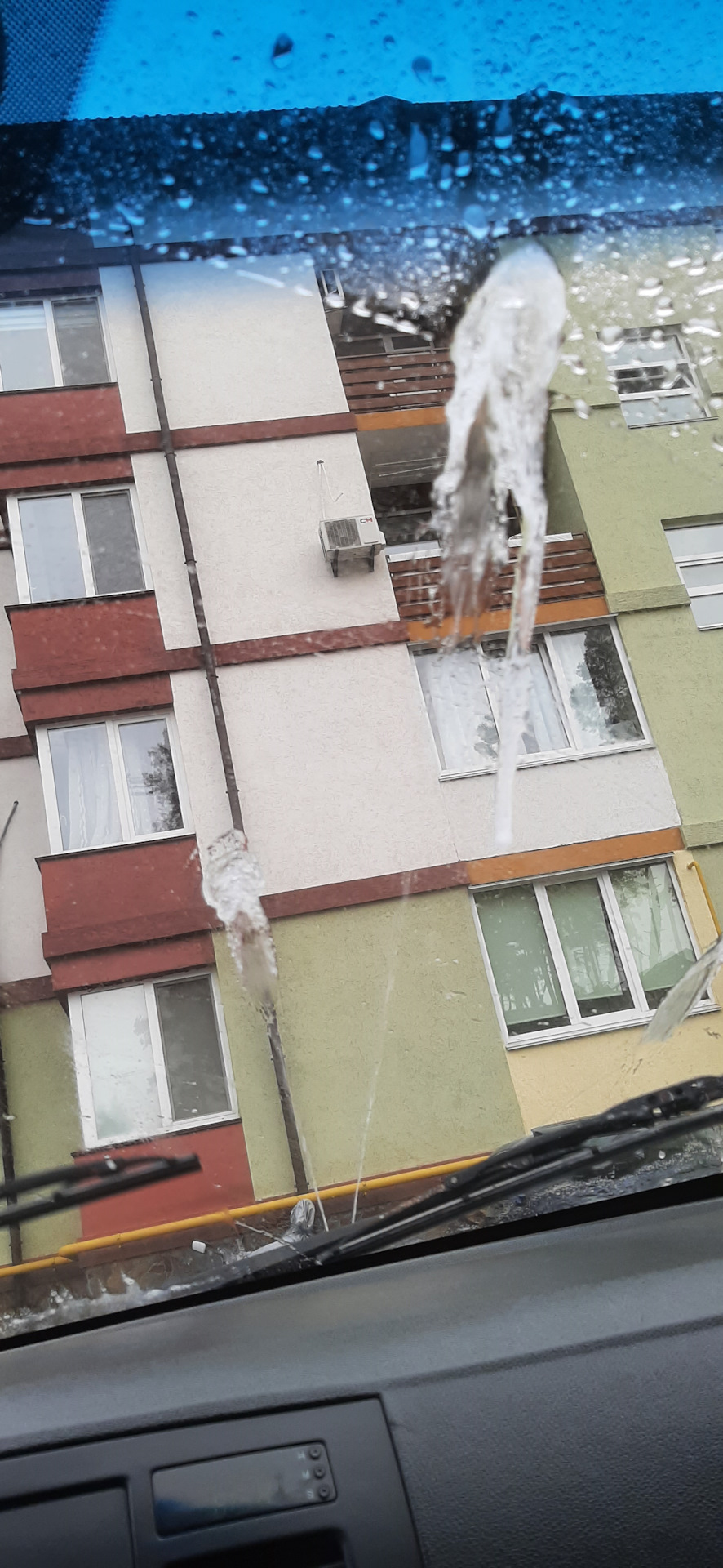 Форсунка омивача 2