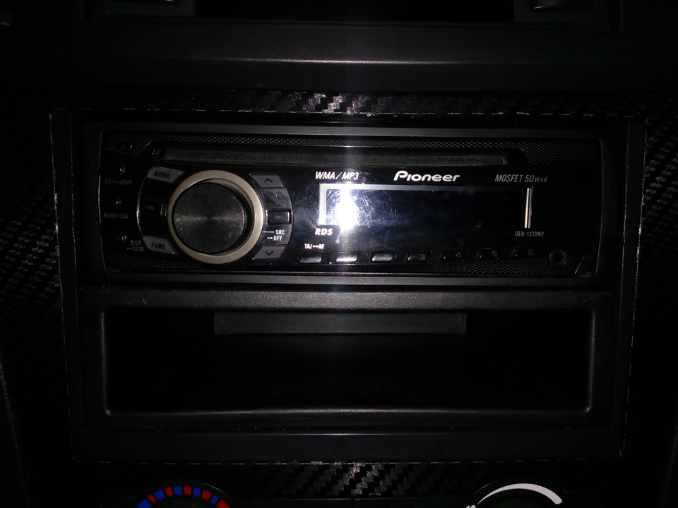 Продам автомагнітолу Pioneer DEH-1320MP 4