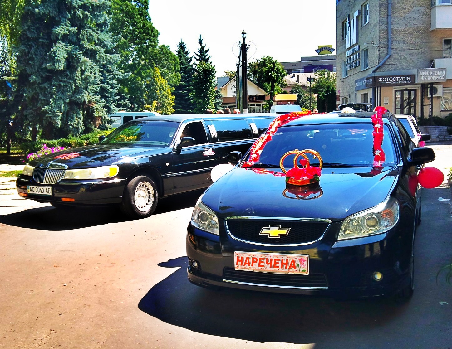і я там був, мед-пиво пив, по вусах текло, та в рот не потрапило 3