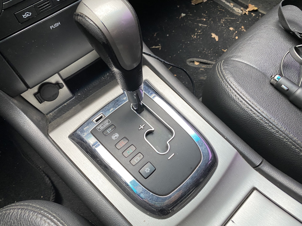 Заміна лампи підсвічування АКПП Chevrolet Epica 1