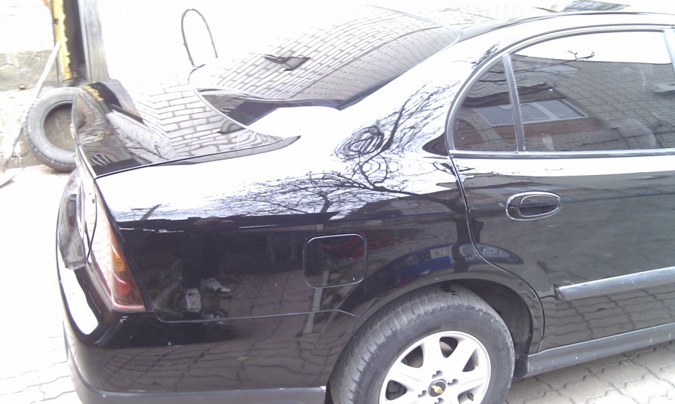 Абразивне полірування кузова пастами 3М 5