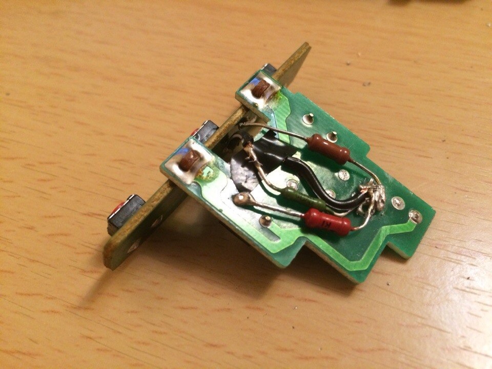Подружив штатний пульт та мафон Pioneer 3