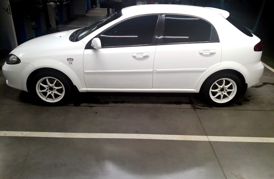 Продам своє авто Chevrolet Lacetti 1,8 М/т 113 000 км. 2004 р. в. 2