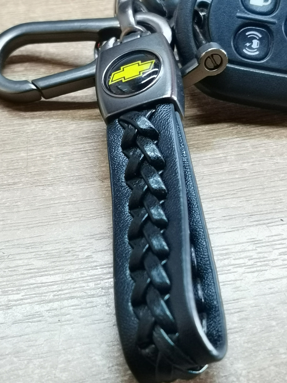 Брелок Chevrolet😊 2