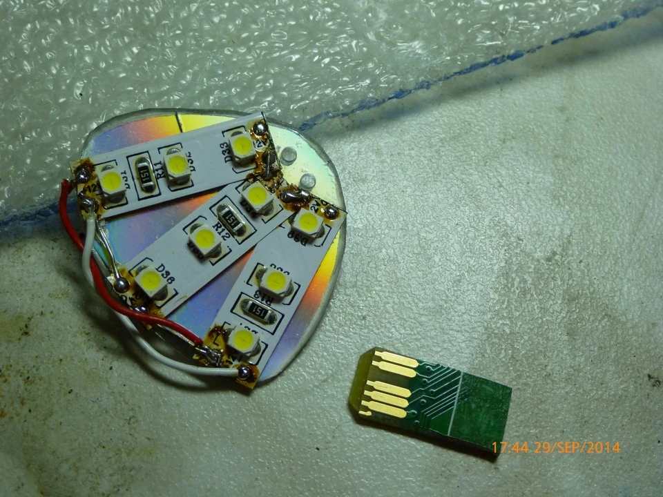 Пересвіт стельових світильників у LED