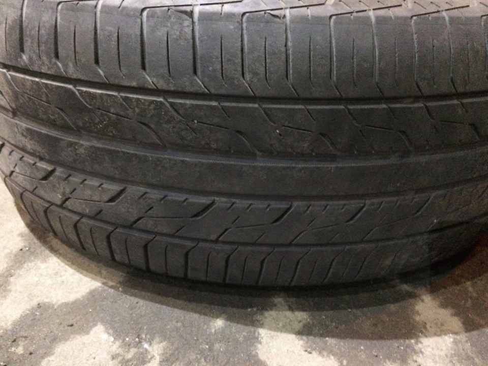 Продам гуму 215/55 16 2