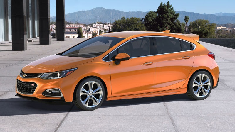 Тізер 2017 Cruze Hatchback Reveal 3