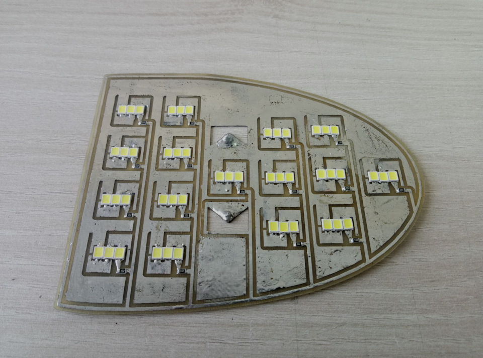Custom світло в салоні 2