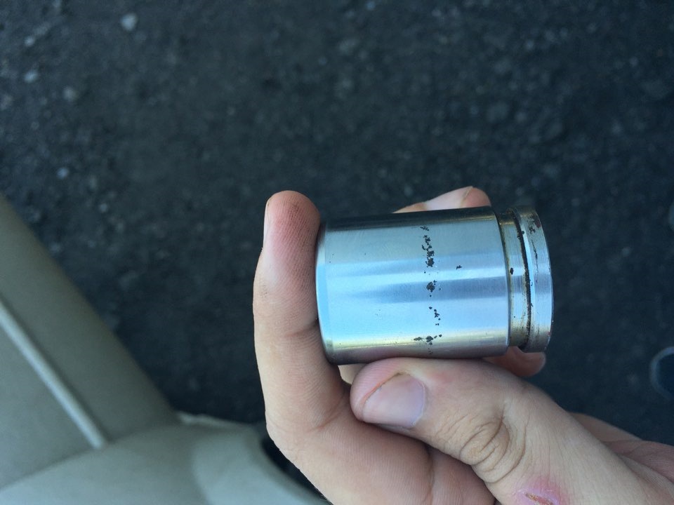 Ремонт заднього супорта. 3