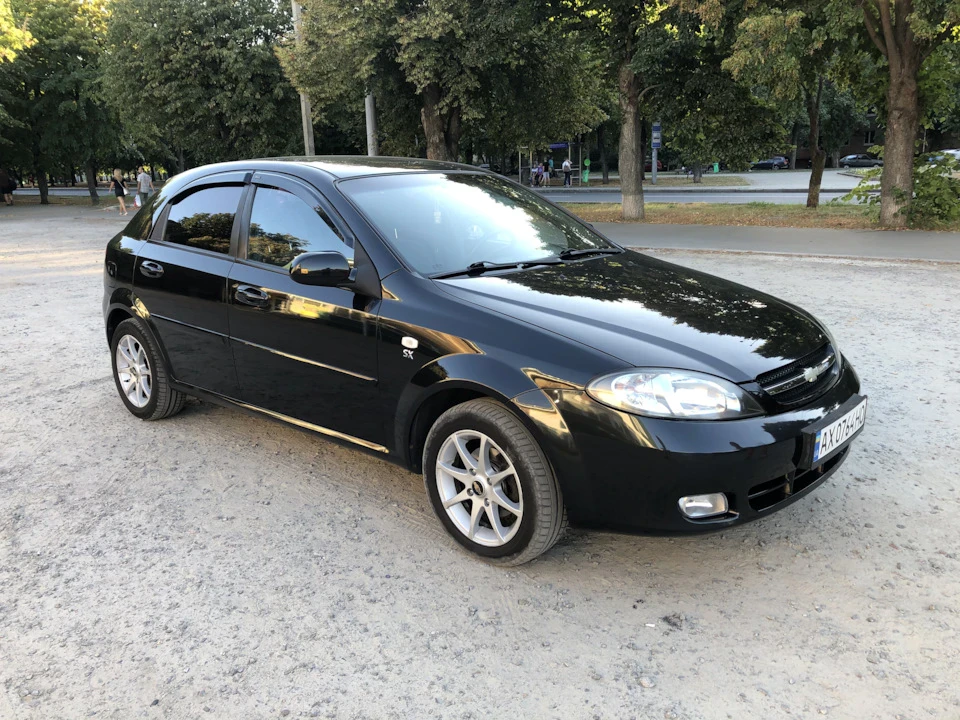 Вірний Лачик продано