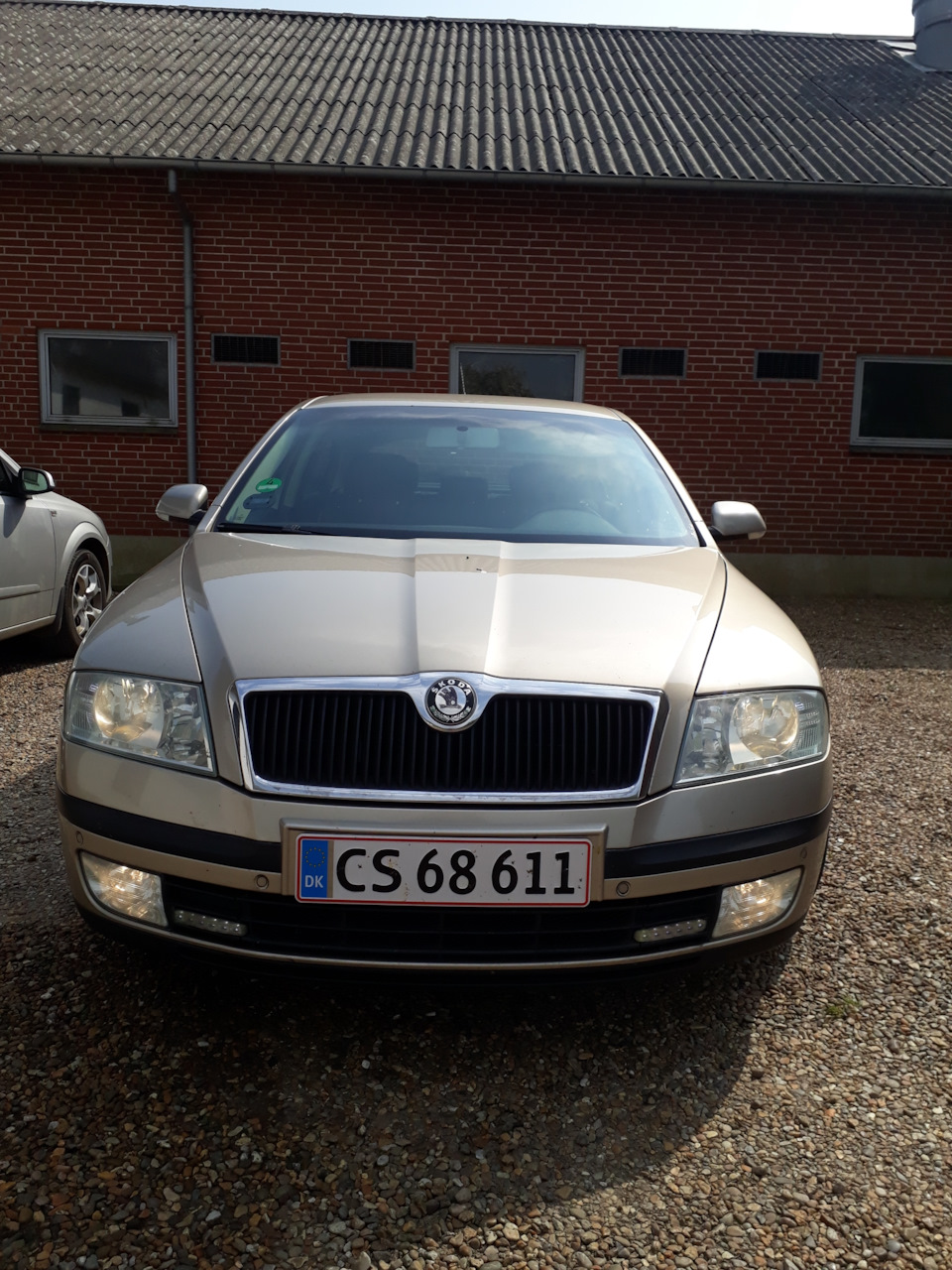 Новий автомобіль 1