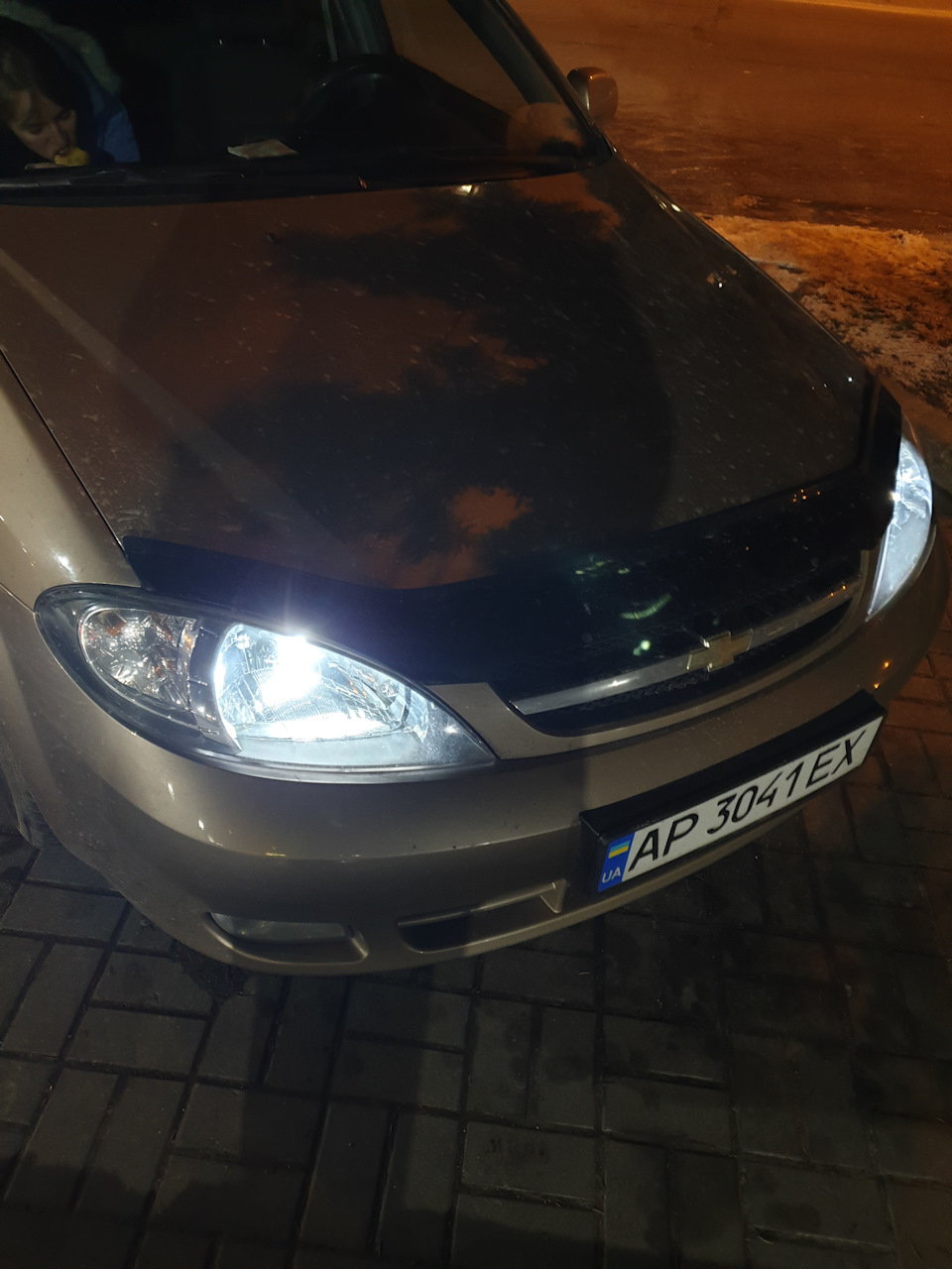 Заміна ламп передніх габаритів 2
