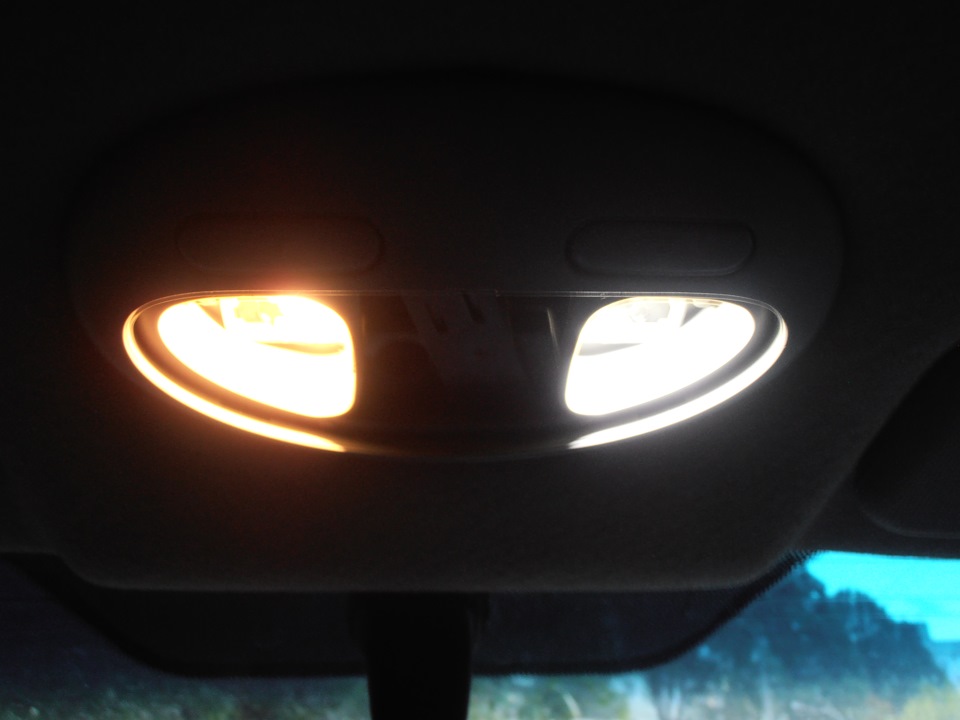 LED у штурманський плафон. 3