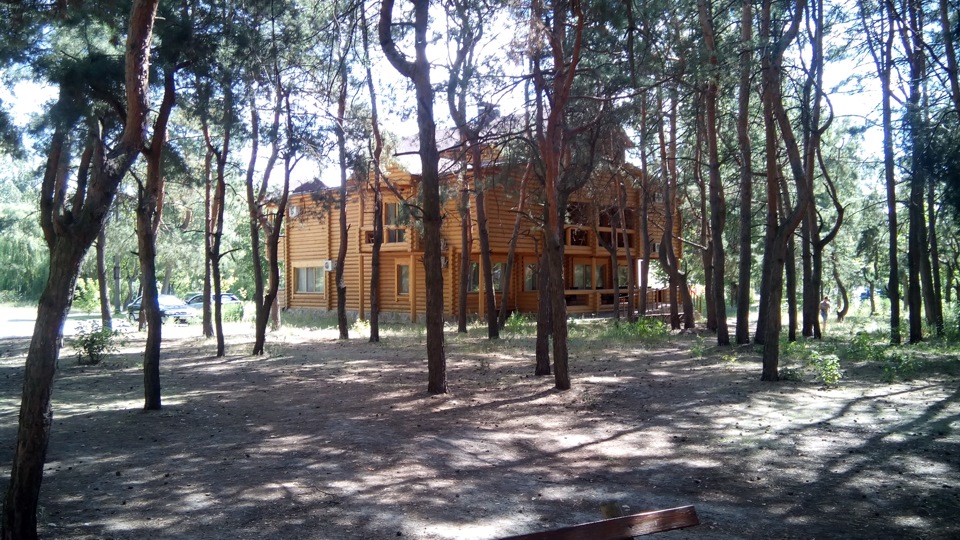 Відпочинок у місті?..в сосновому лісі з басейном?..і це можливо!))) 1