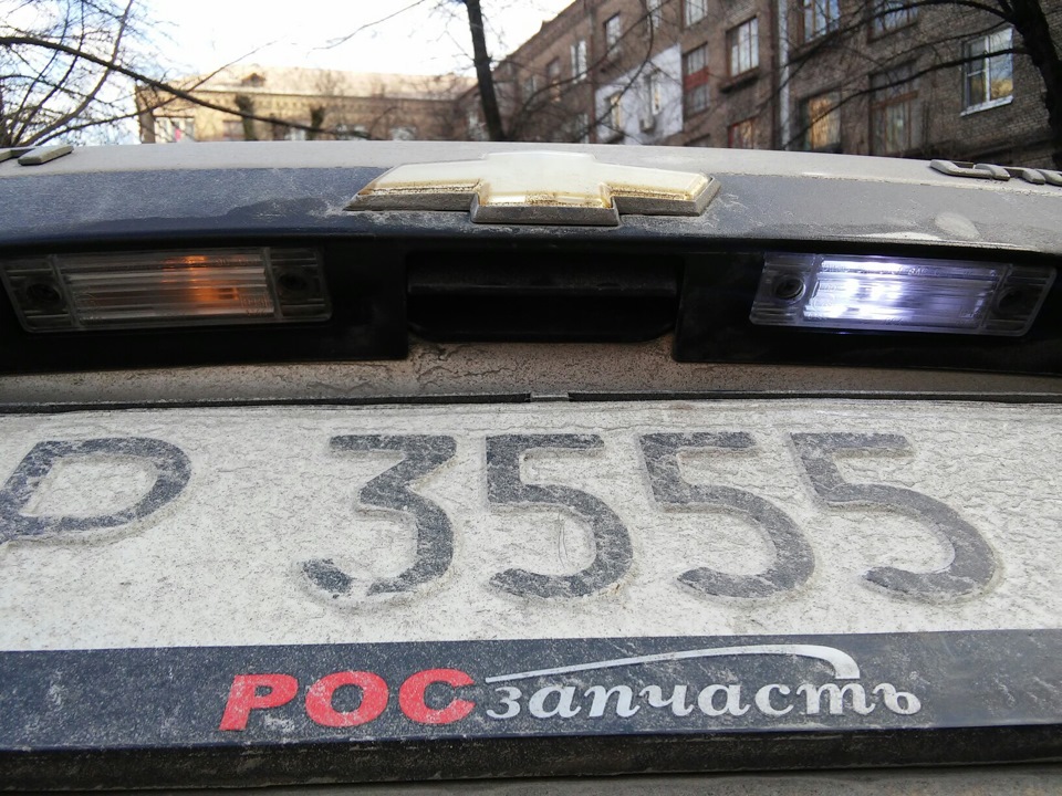 Діоди в підсвічуванні номера 4