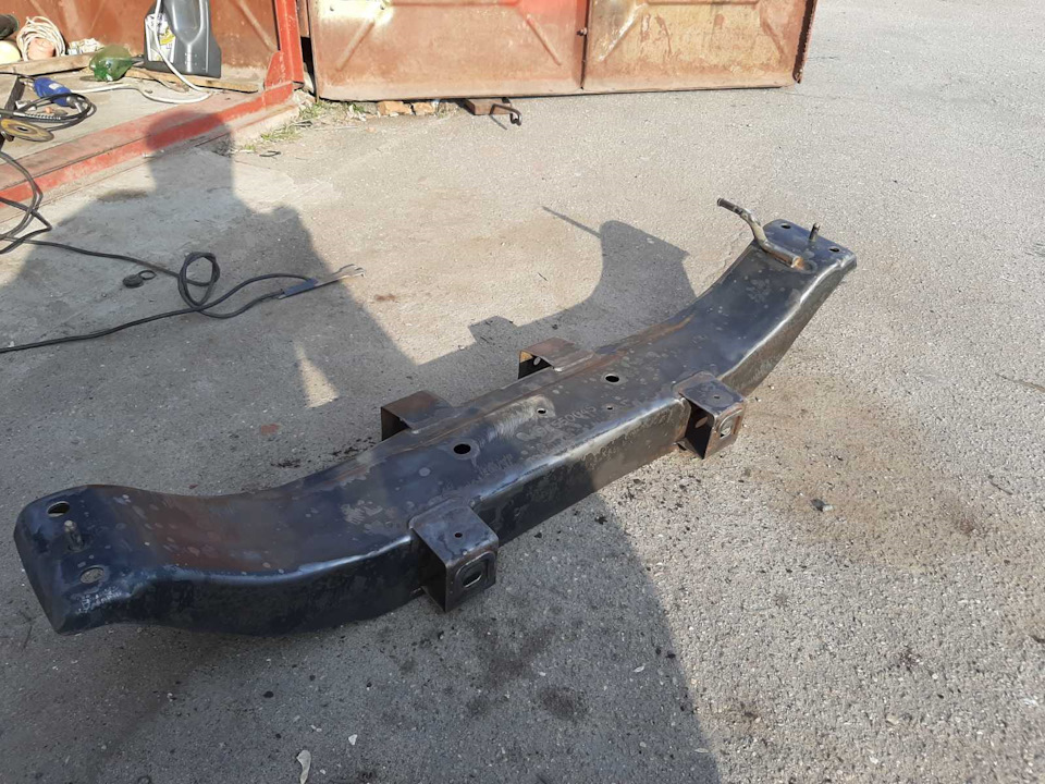 Дібрався до задньої ходовки. Заміна сайлентблоків у задніх важелях. 3