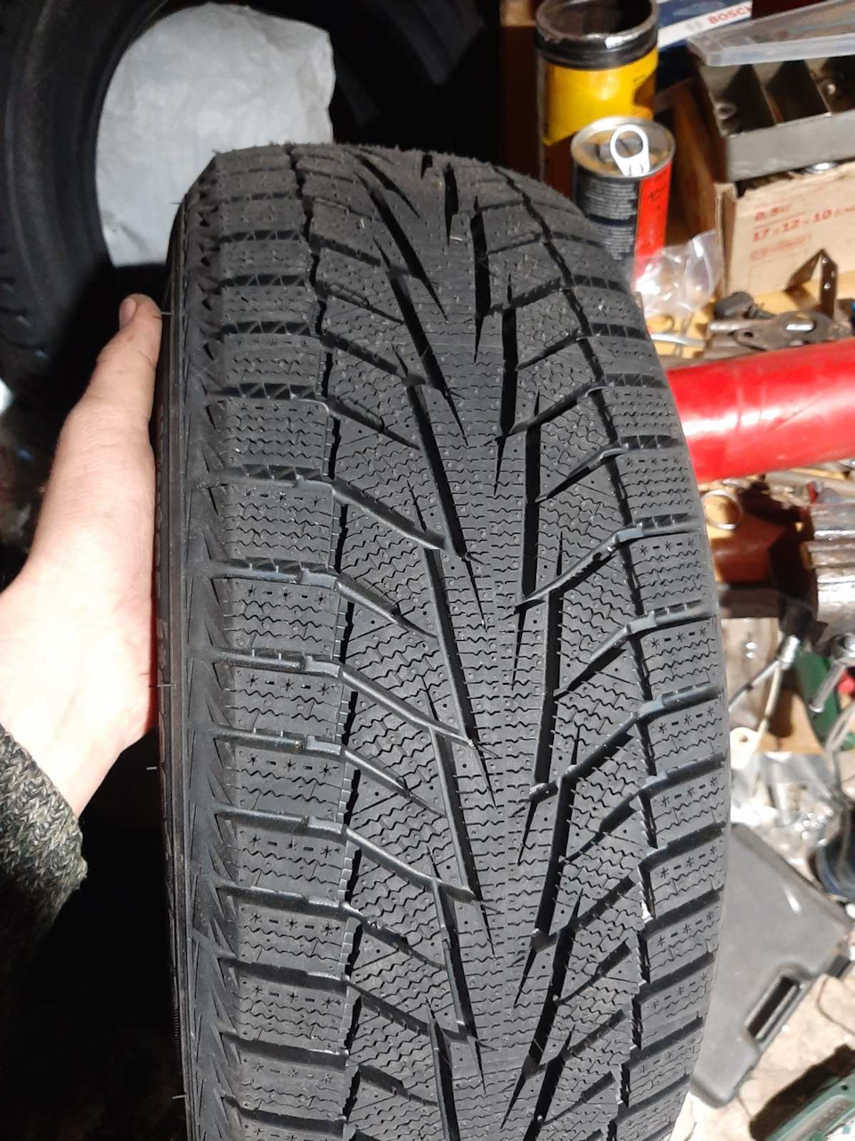 Гуму купив. До зими готовий. Hankook Winter i*Cept iZ2 W616 ❄☃⛄🚘 2