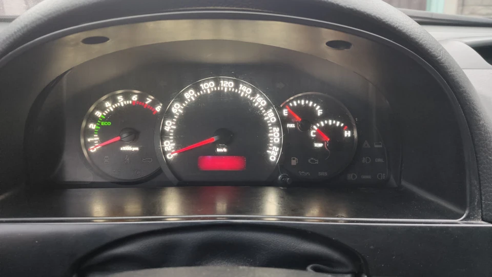 Пересвіт приладки та всього салону + передній double full-auto + 24Н годинник