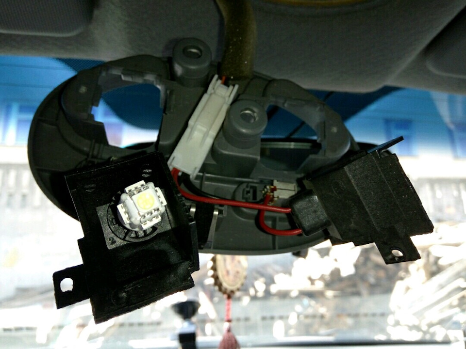 LED лампочки в салонні плафони освітлення. Дешево та сердито! 3