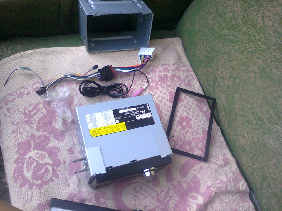 прикупив ГУ JVC KW-R600BTEY 4