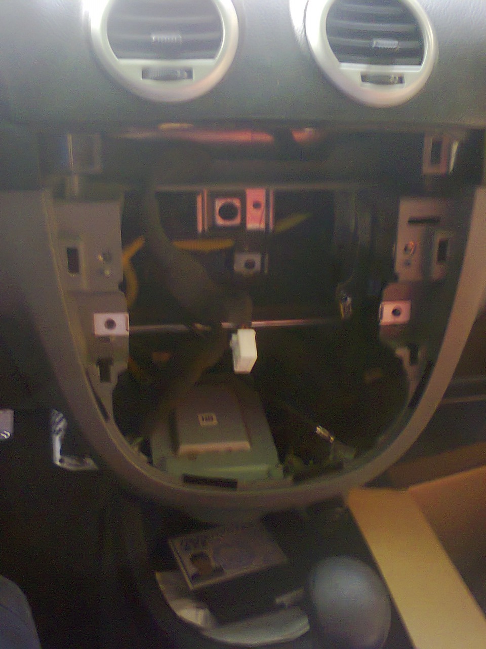 прикупив ГУ JVC KW-R600BTEY 2
